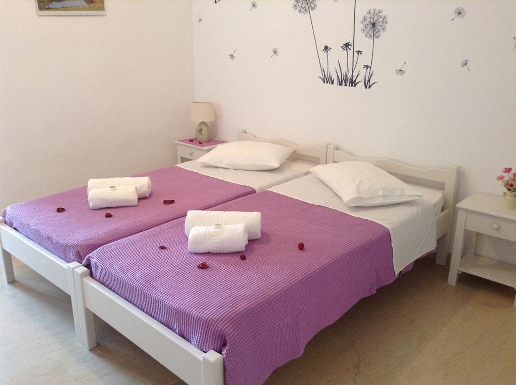 Nikoletta Rooms Páros Eksteriør billede
