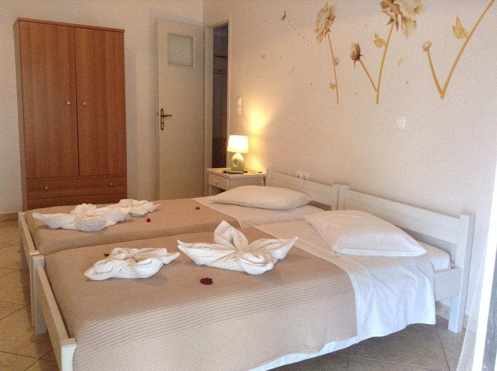 Nikoletta Rooms Páros Eksteriør billede