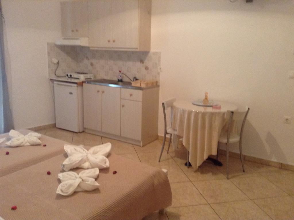 Nikoletta Rooms Páros Eksteriør billede