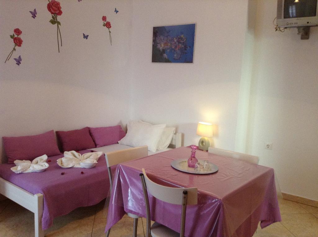 Nikoletta Rooms Páros Eksteriør billede